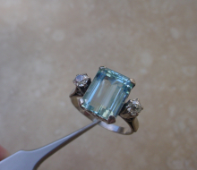 ringAqua5.5ct2Dia12