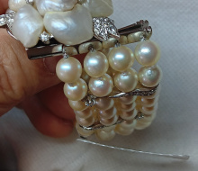 watch82pearls37