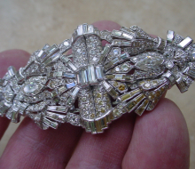 BroochPlat10
